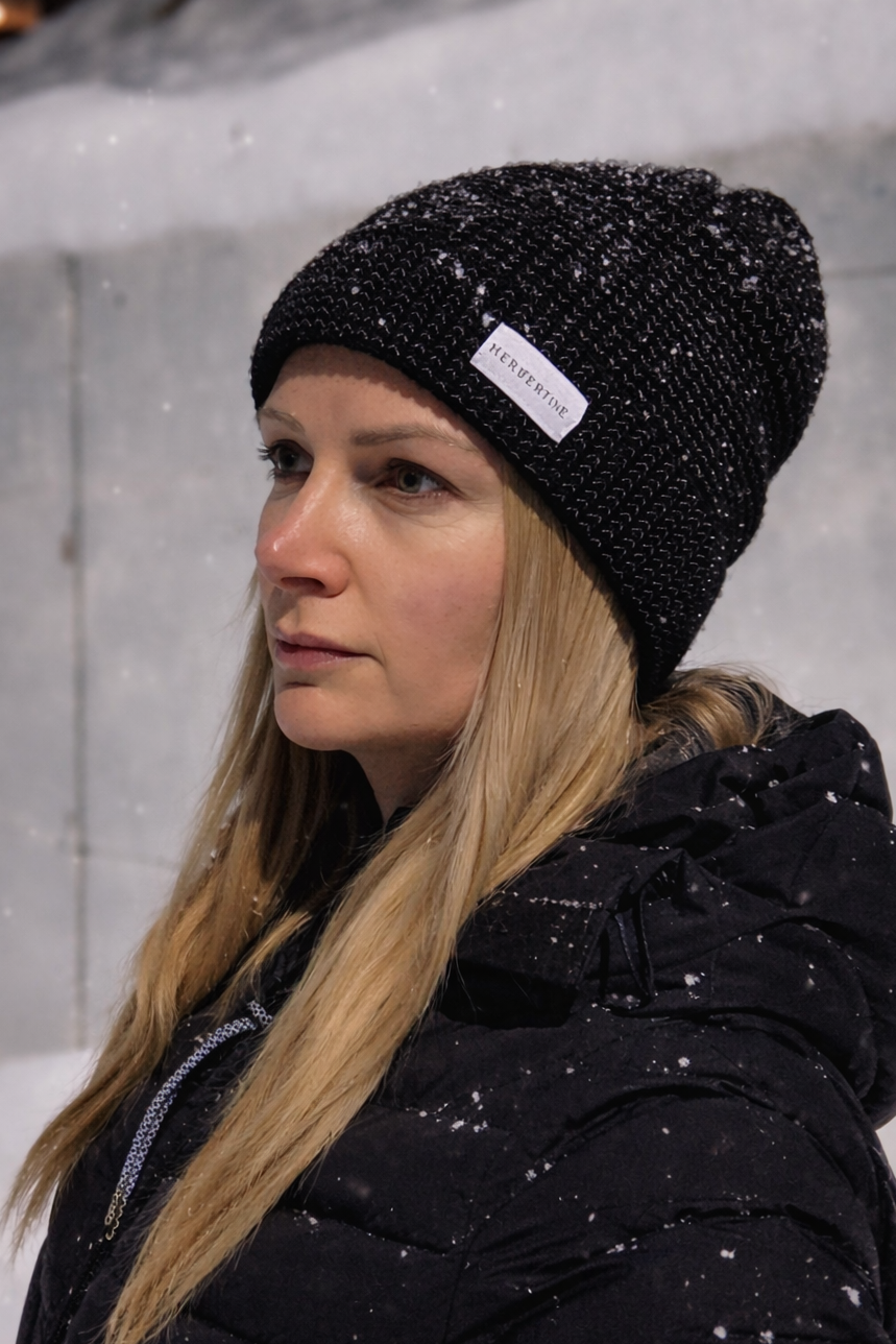 Reflective hat black